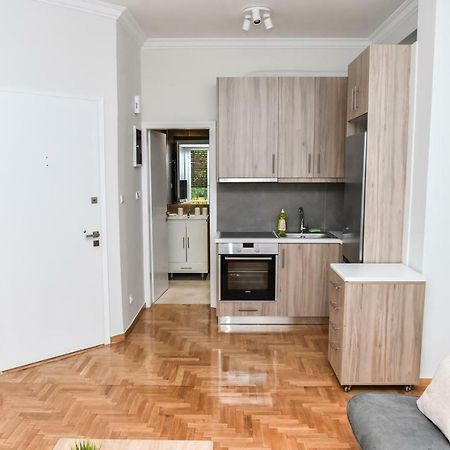 Modern Apartment At Exarchia 1 Bed 2 Pers Athena Bagian luar foto