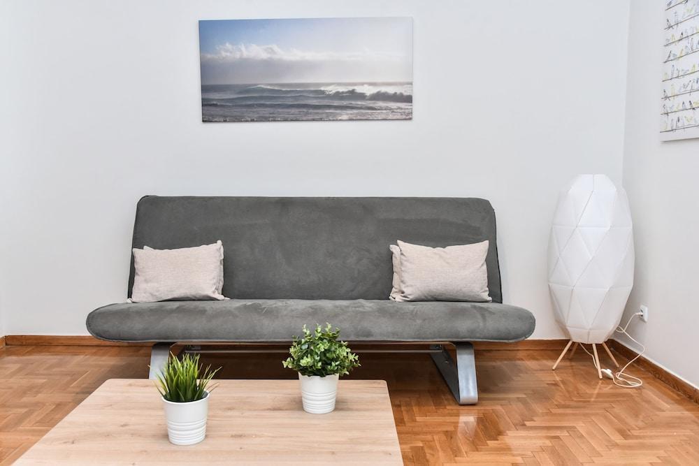 Modern Apartment At Exarchia 1 Bed 2 Pers Athena Bagian luar foto