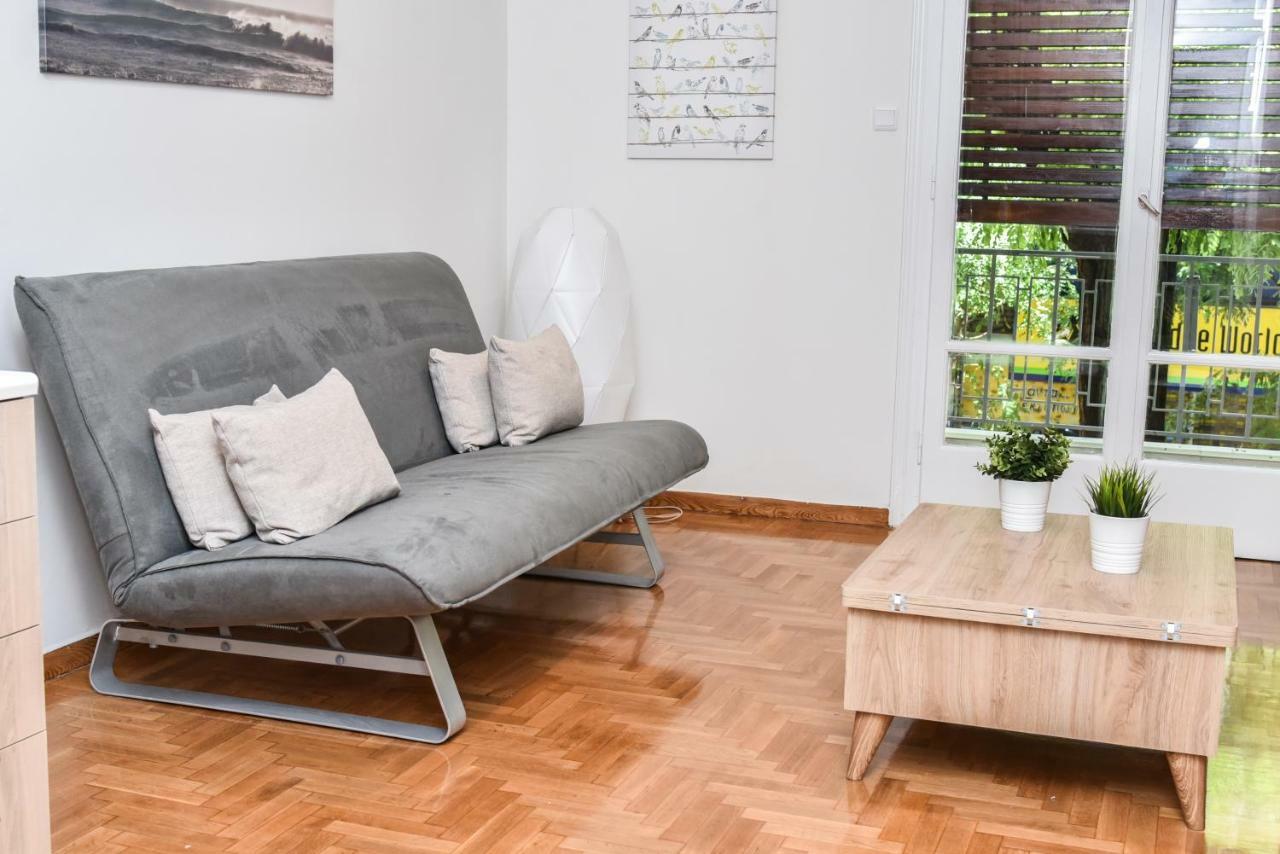 Modern Apartment At Exarchia 1 Bed 2 Pers Athena Bagian luar foto